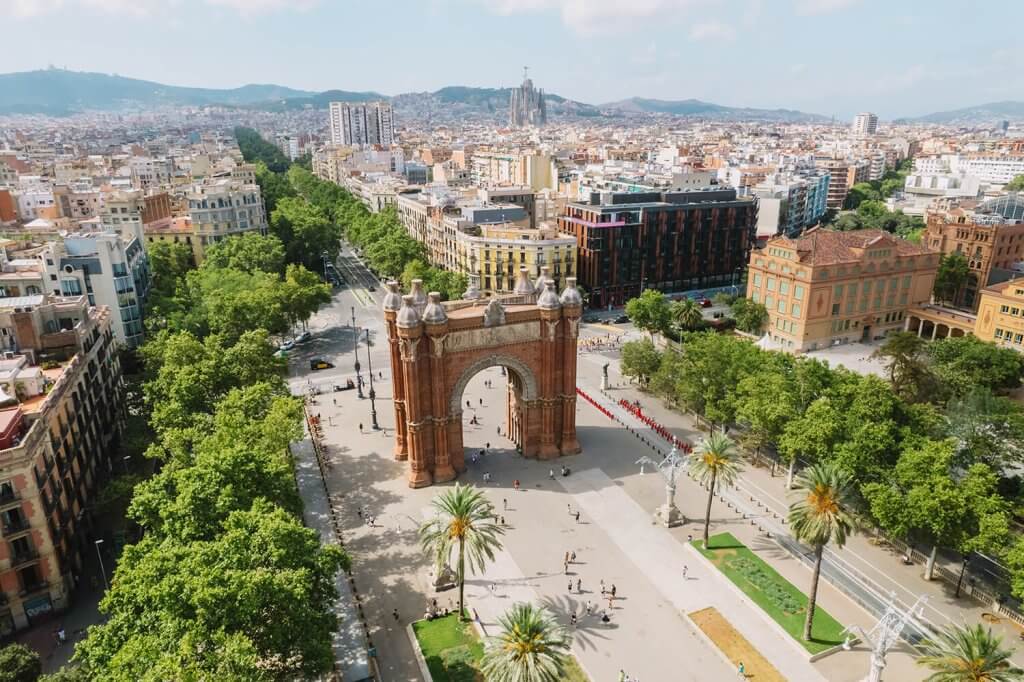 Arc de Triumf in barcelona from a bird's eye view