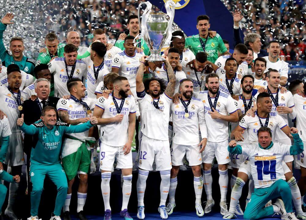 Real Madrid players celebrate lifting the trophy after winning the UEFA Champions League final LIVERPOOL FC v REAL MADRID CF at the Stade de France.