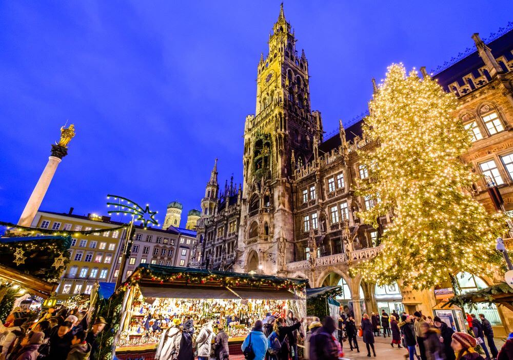 One of the most famous Christmas markets in Germany: Christkindlmarkt am Marienplatz