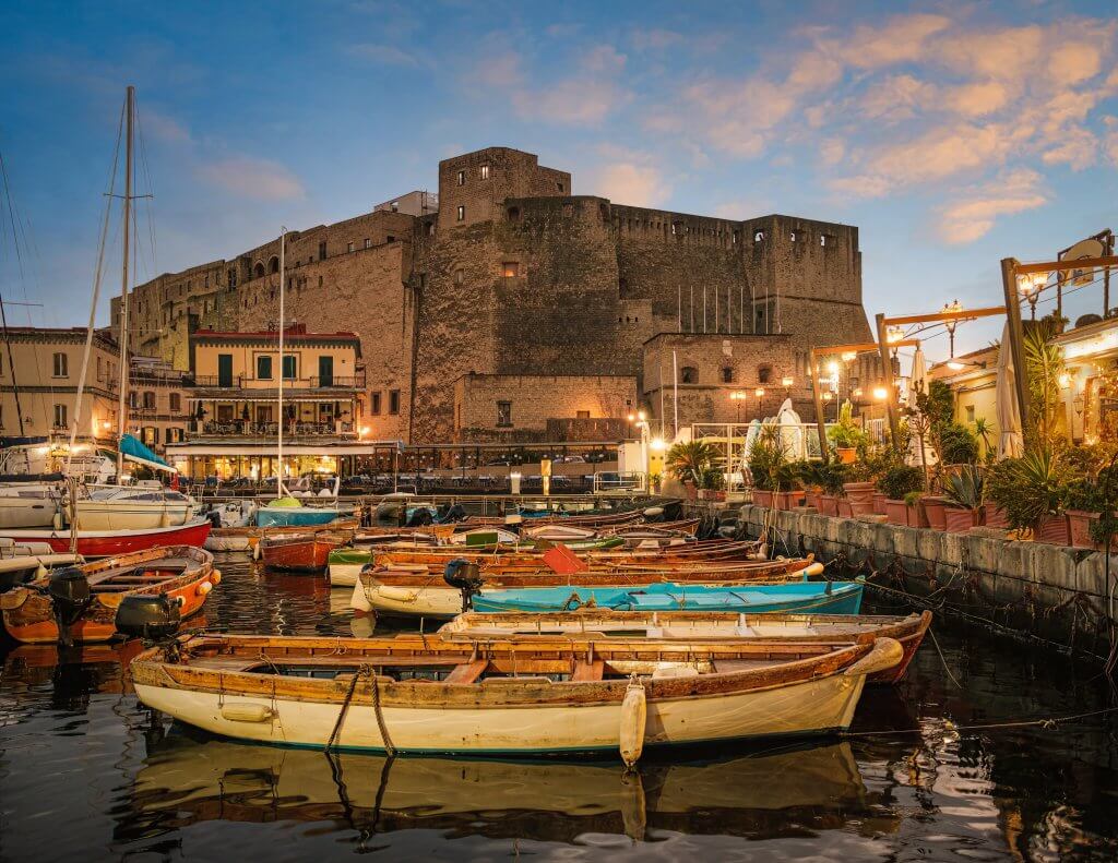 View of the Borgo Marinari restaurant and Castel dell'Ovo